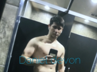 Daniel_devon