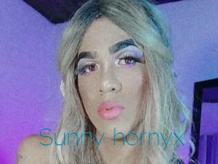 Sunny_hornyx